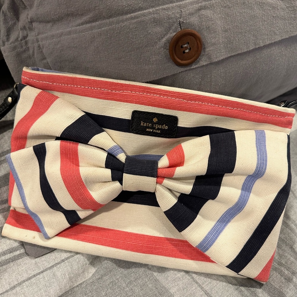 Kate Spade wristlet purse. Larger than your typical wristlet.